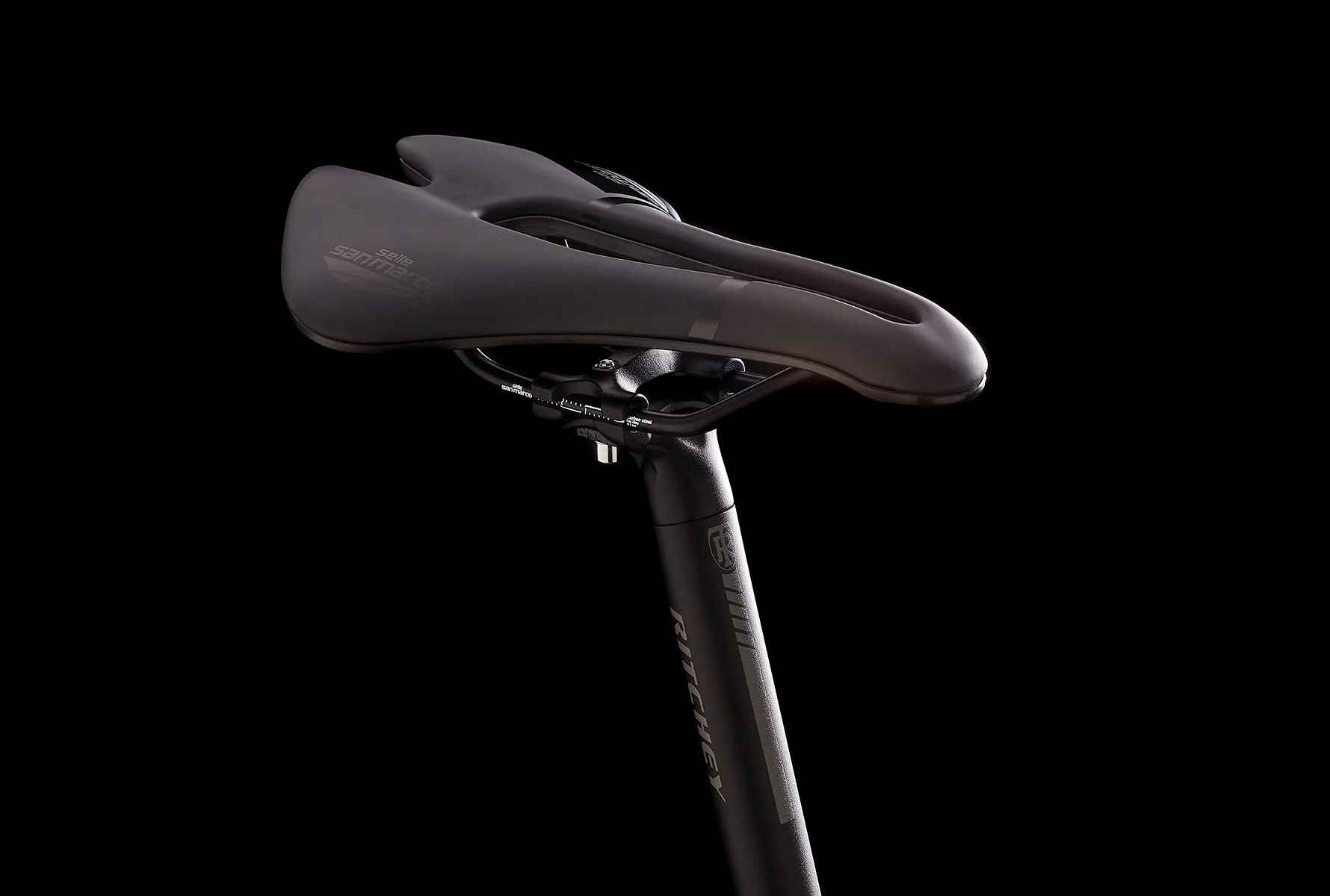 X-Tour - Image 3